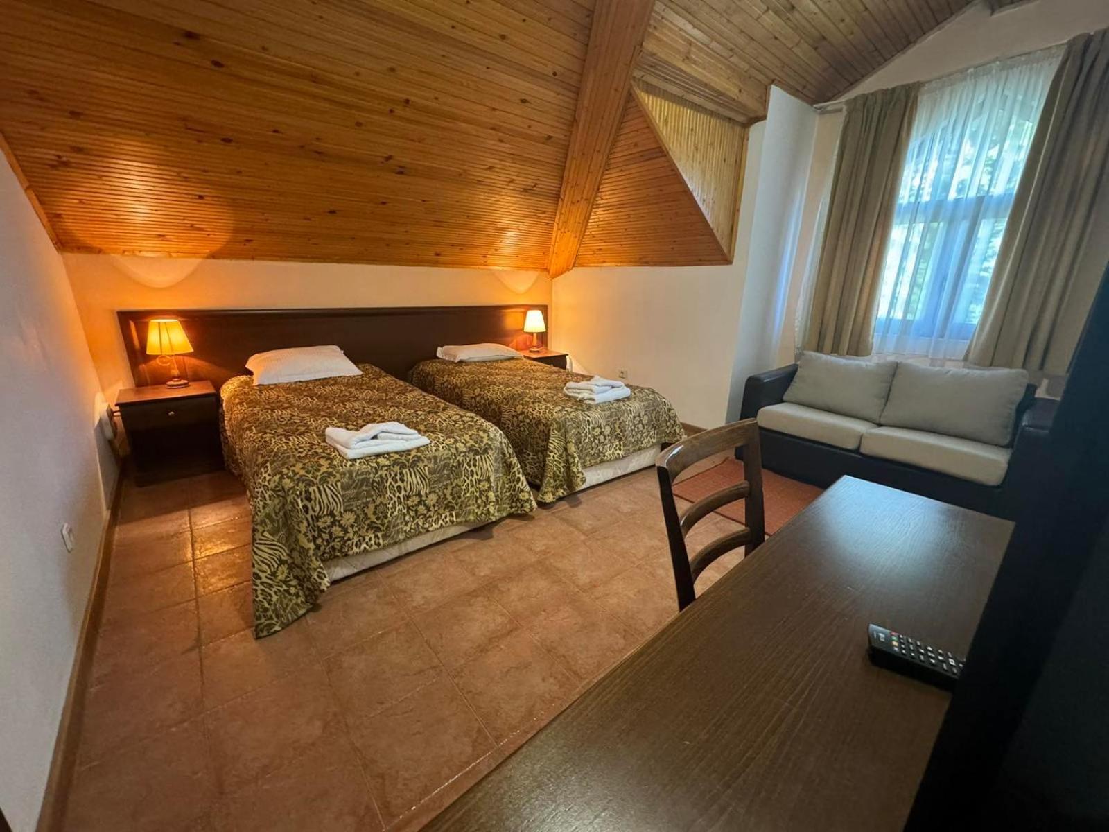 Villas Mura With Spa & Hot Swimming Pool 보로베츠 외부 사진